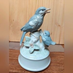 Vintage 80s Otagari Japan Porcelain Musical Revolving Bluebirds